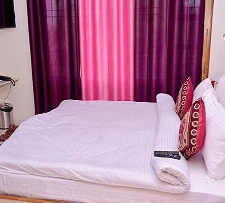 Ellays Dream Resort Kasauli Ngoại thất bức ảnh